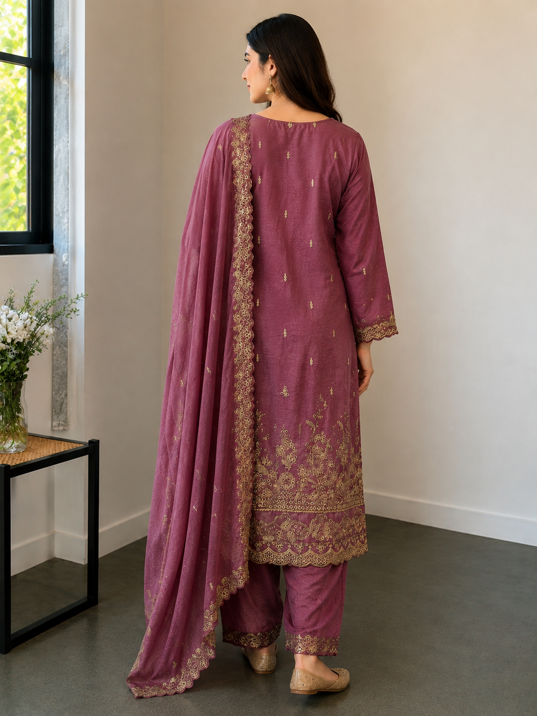 Women Mauve Embroidered Straight Kurta Pant & Dupatta Set