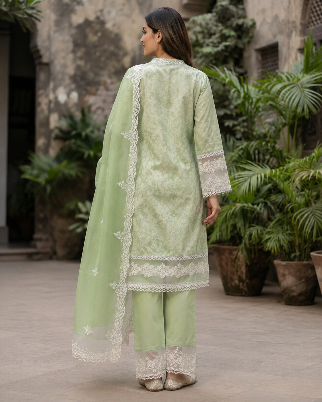 Pastel Green Floral Printed Lace-Detailing Kurta Pant Dupatta Set